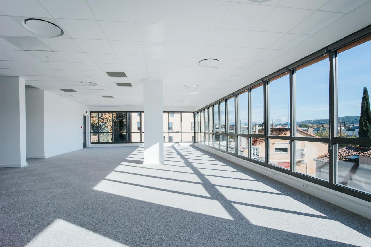 Bureau Aix-en-Provence 5363m² Location bureau Aix-en-Provence Bouches-du-Rhône OLBUR2115098 9